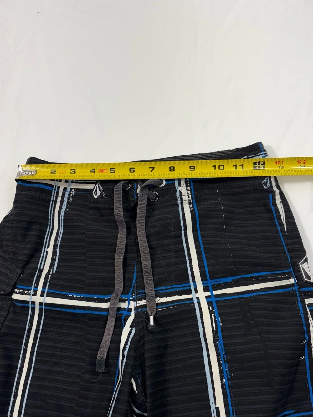 Vintage Y2K Volcom Boardies Black Blue Plaid Board Shorts Swimwear Youth 10/12